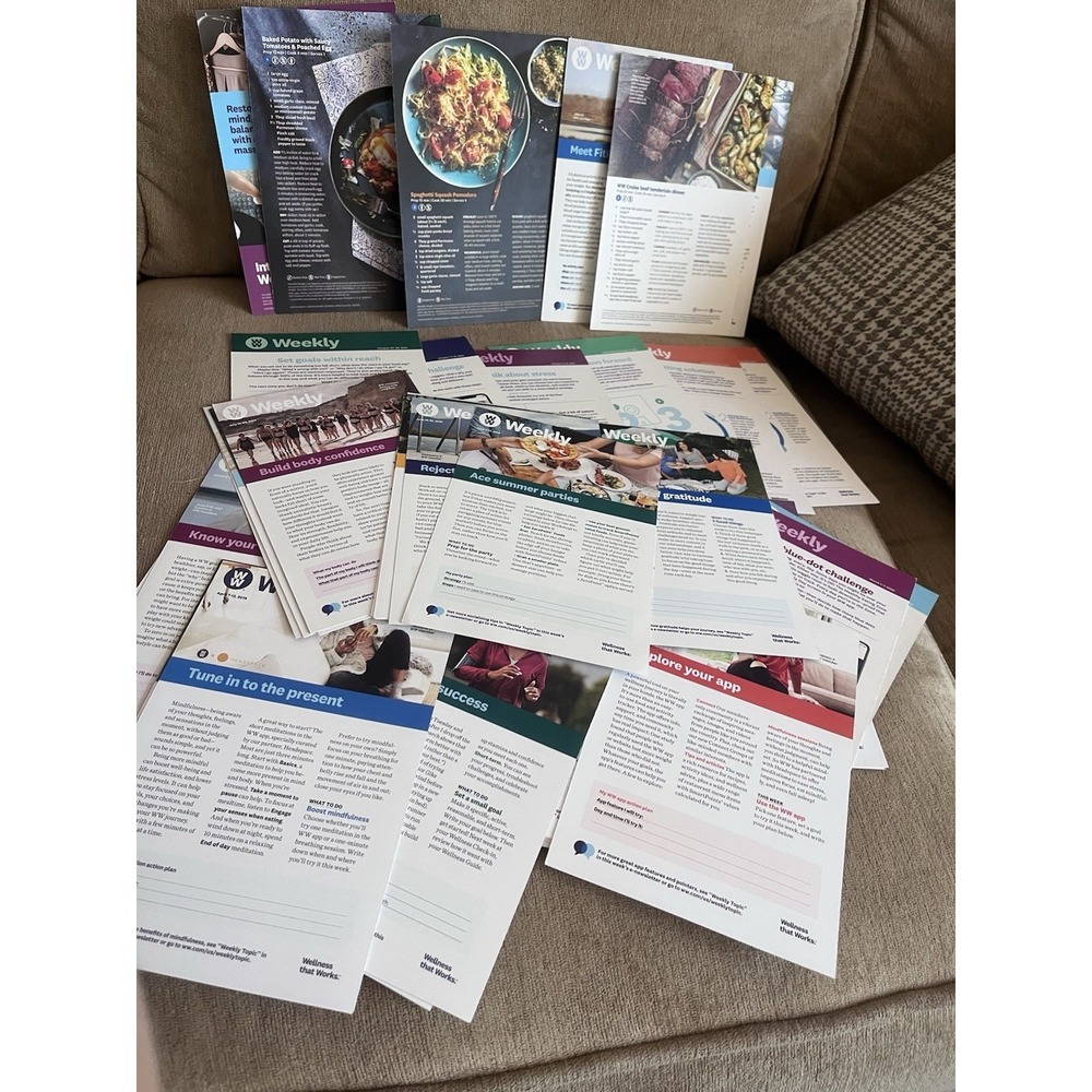 48 Weight Watchers Weekly Booklets Flyers Recipe Weight Loss Ideas